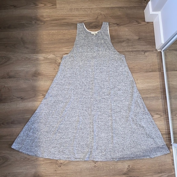 Jersey knit sleeveless dress, Aritzia/Wilfred Free - Picture 2 of 3